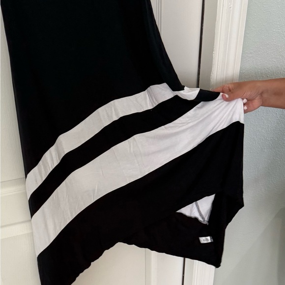 VENUS Black and White Asymmetrical High-Low Sundress size 2X women’s maxi dress - Picture 8 of 16